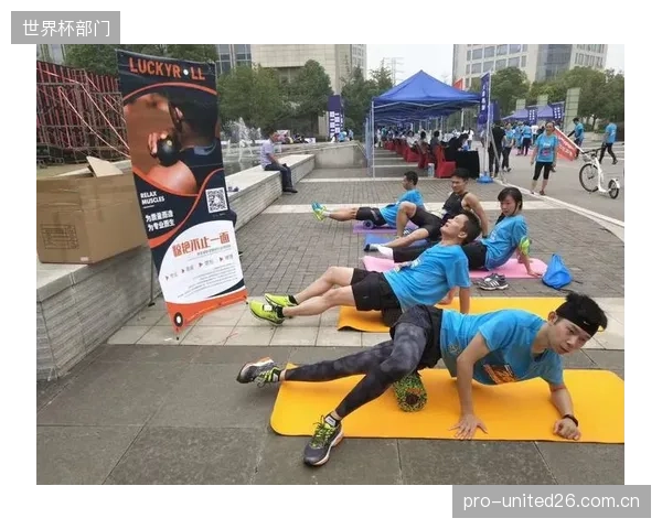 Salomon通过整合越野跑装备、训练营与赛事报名，在单一门店内锚定一个完整的垂直运动场景